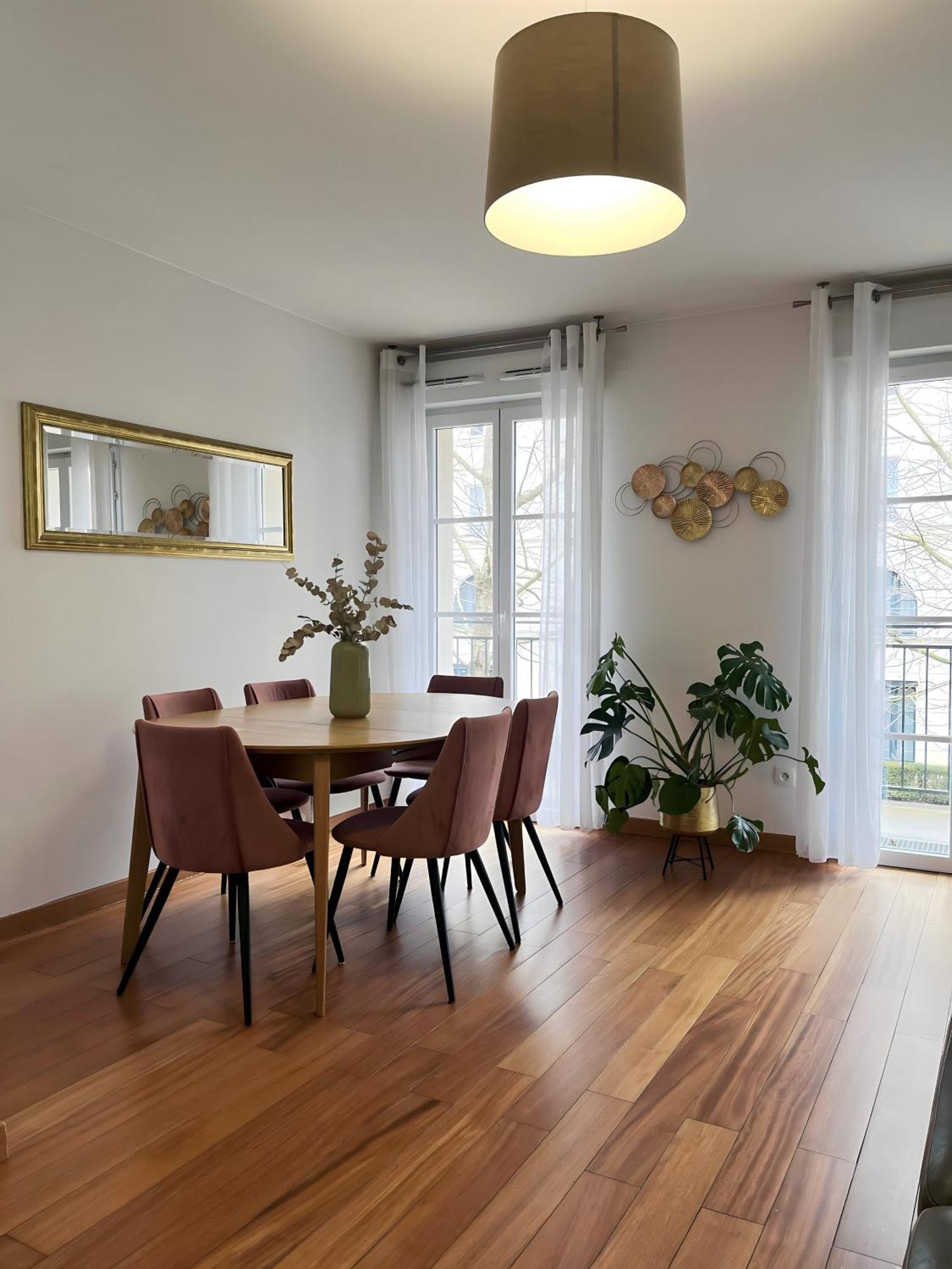 Family Stay - Steps From Disneyland Serris Exteriör bild